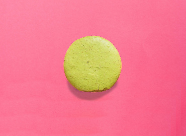 1 macarons 370 x 270 copy